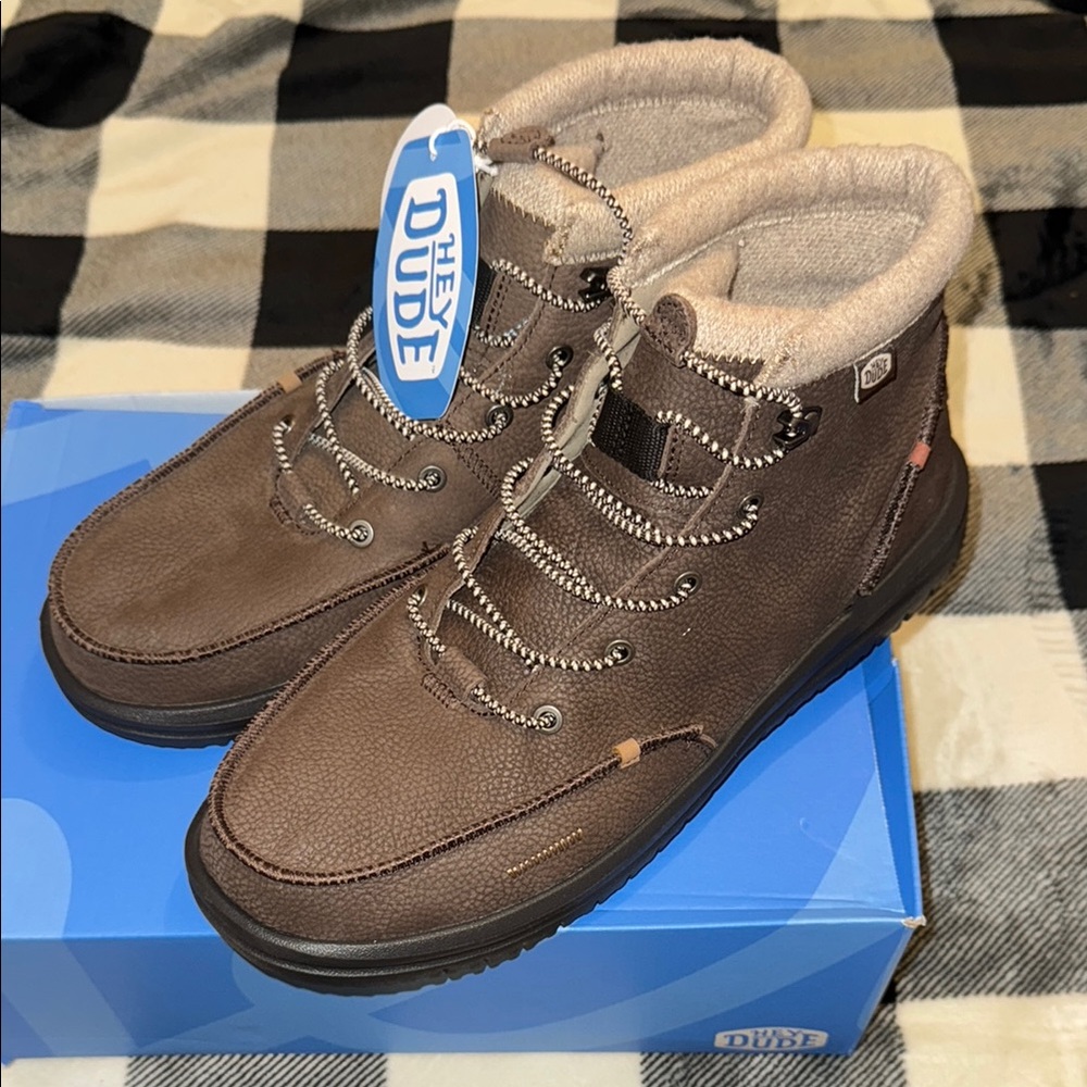 NIB New Bradley Hey Dude Men's Brown Boots Extremely Light Size 14